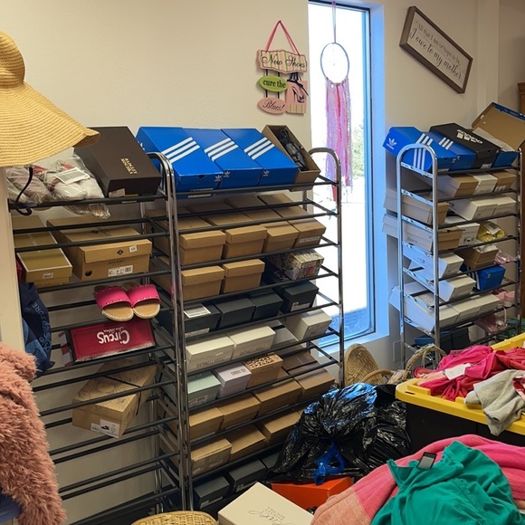 🎉PLUS SIZE RESELLER MYSTERY BOX 🎉 - Picture 6 of 8